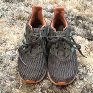 GIRLS ADIDAS SNEAKERS